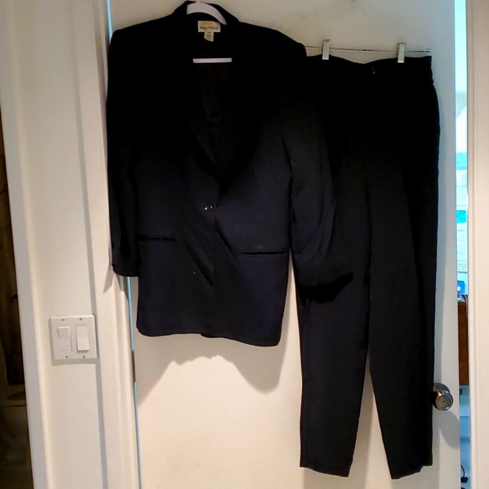 Women Navy Wool Pant Suit All Season Wool & Rayon Rena Rowan Fully Lined